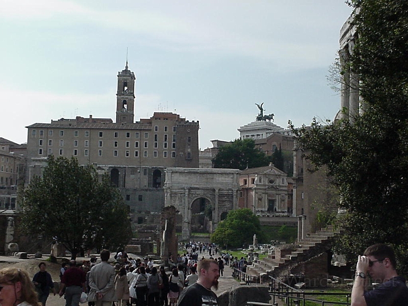 Roman Forum 2.jpg